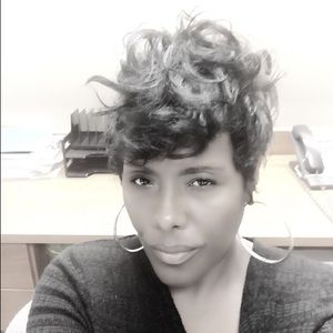 Meet your Posher, Mitzi