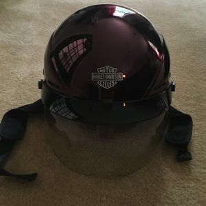 Women's Harley Davidson helmet