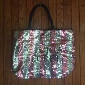 NWT VS tote