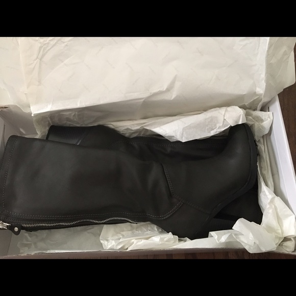 Cute heeled boots - Picture 1 of 2