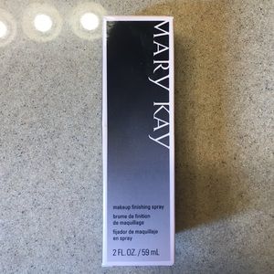 NIB Mary Kay Makeup Finishing Spray