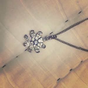 Fossil crystal flower necklace