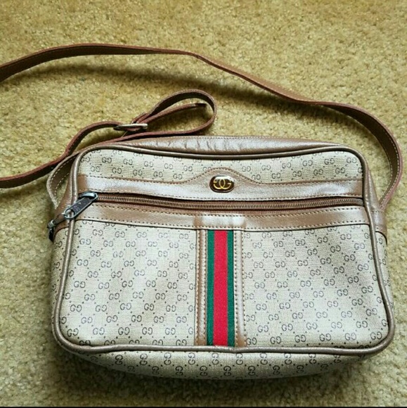 Vintage 1970s Gucci purse