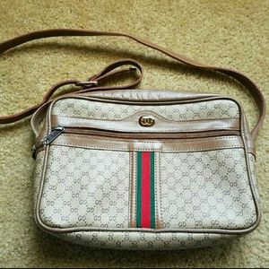 Vintage 1970s Gucci purse