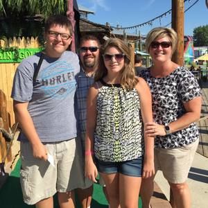 Meet your Posher, Mandy