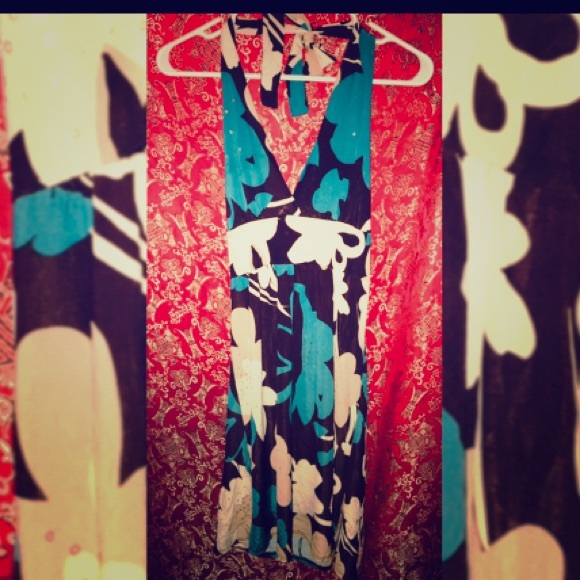 Spectacular Izzy Halter Dress - Picture 1 of 4