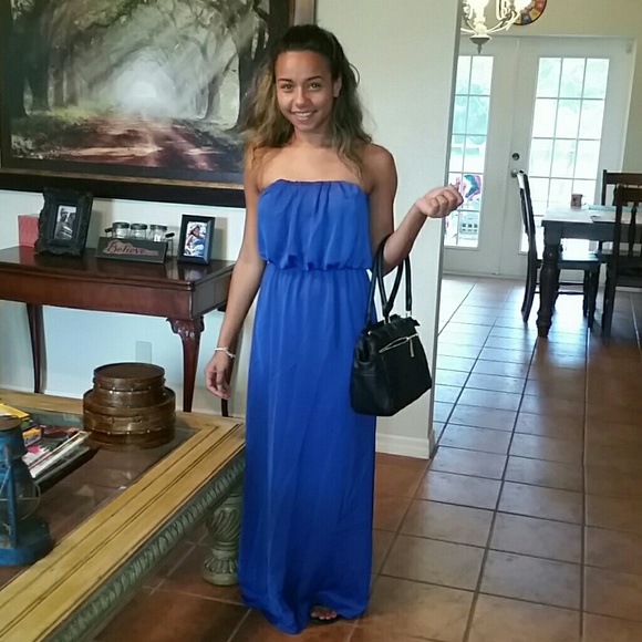 Slimming maxi dress