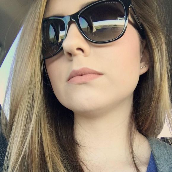 Meet your Posher, Ashlee