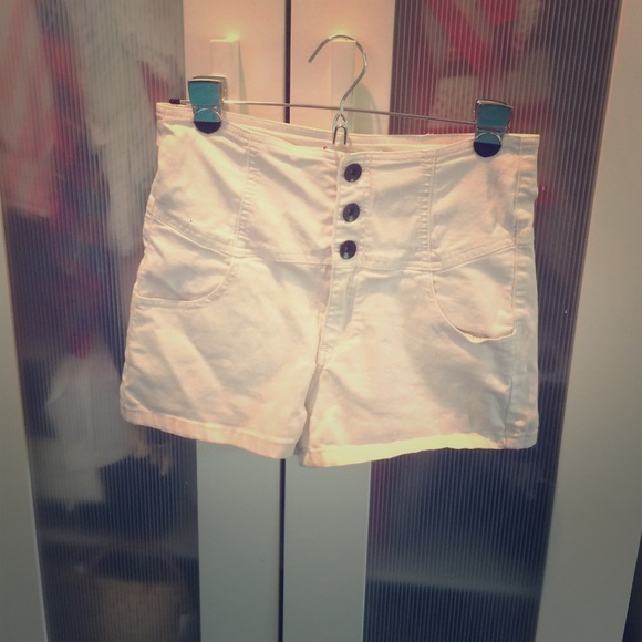 High waisted white shorts