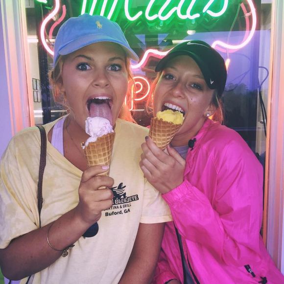 Meet your Posher, Raelee - Picture 1 of 1