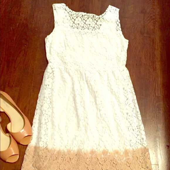 Beautiful white and tan lace dress!