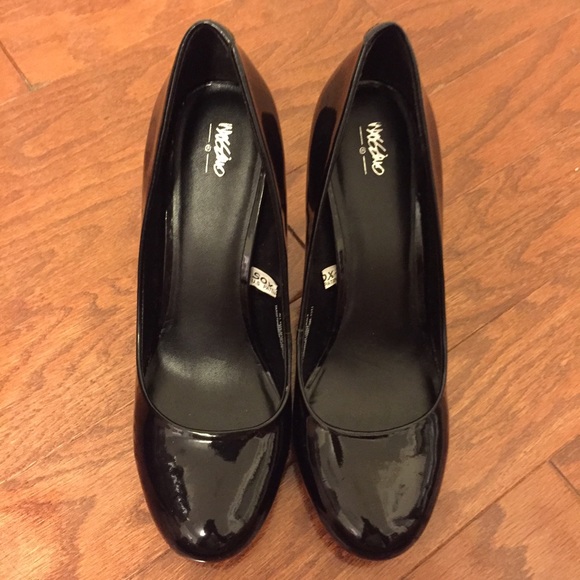 Mossimo Black Patent Pumps