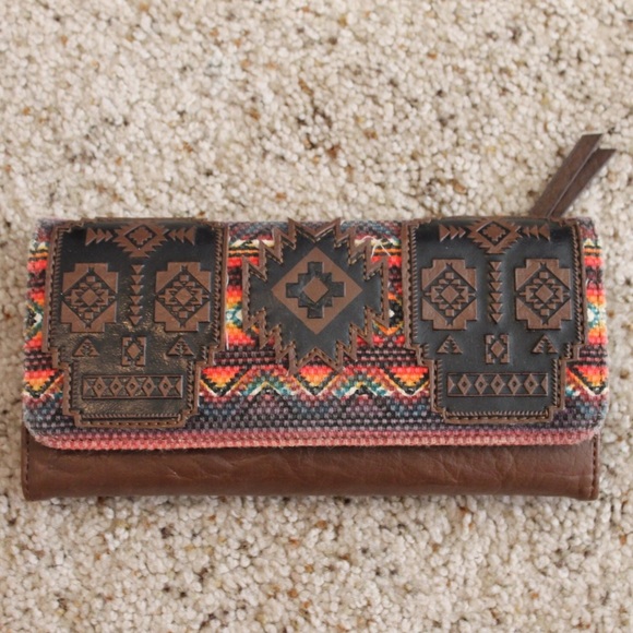 Tribal Skull Wallet