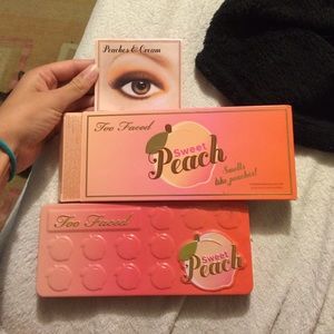 Too faced sweet peach