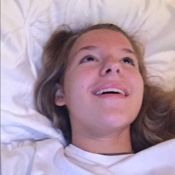 Meet your Posher, Dani - Picture 1 of 1