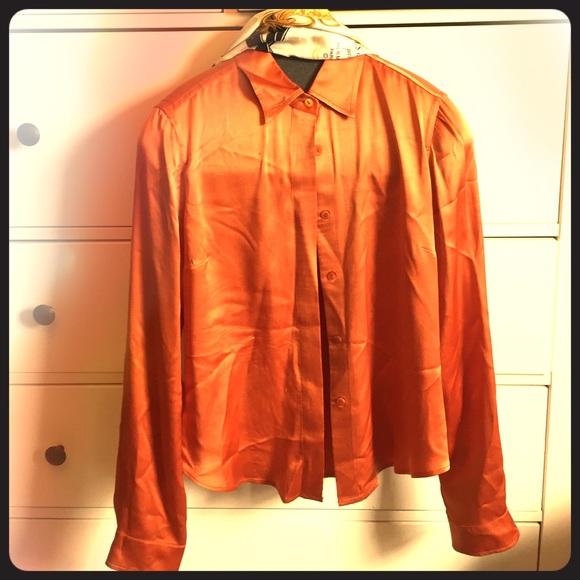 100% Silk MaxMara blouse