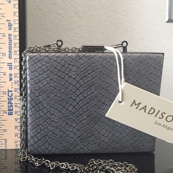 Classy Pill Box Purse - Picture 2 of 4