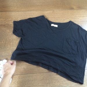 Hollister loose fitting cropped black pocket tee S
