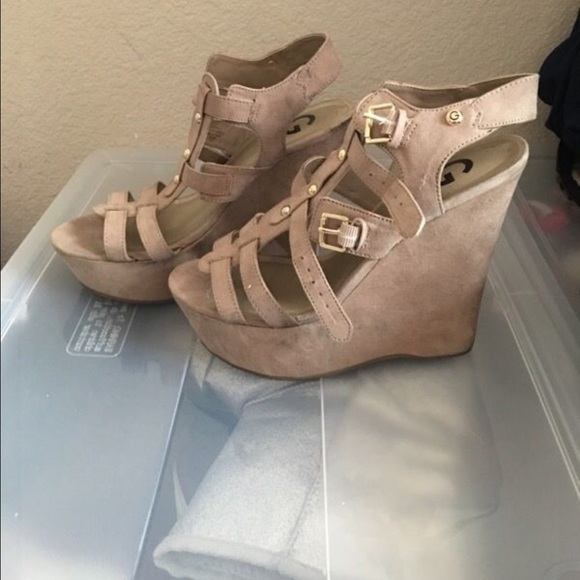 Guess wedges