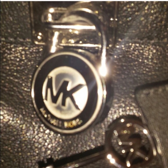 Michael Kors Hamilton - Picture 2 of 4
