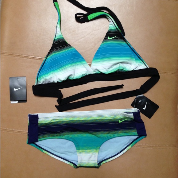 Nike Other - Nike 2-piece reversible top bikini NWT