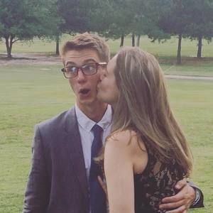 Meet your Posher, Mark