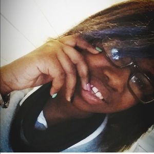 Meet your Posher, Tania