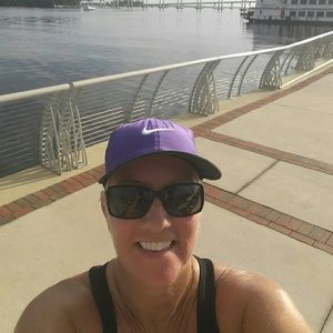 Meet your Posher, Wendy