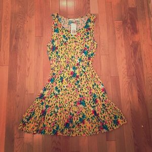 NWT Adorable floral dress