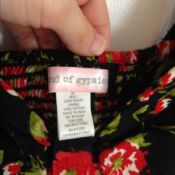 Floral Crop Top - Picture 2 of 4