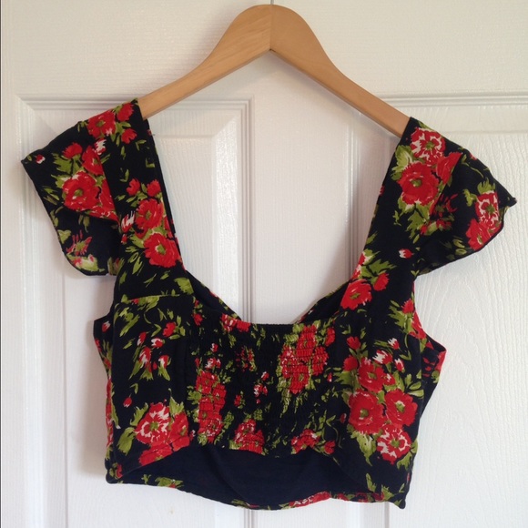 Floral Crop Top - Picture 3 of 4