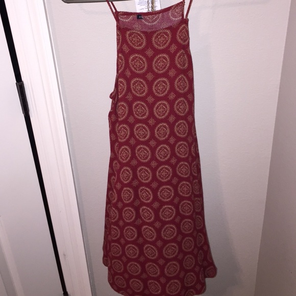 Cute sun dress!