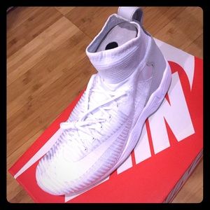Nike free flyknit mercurial