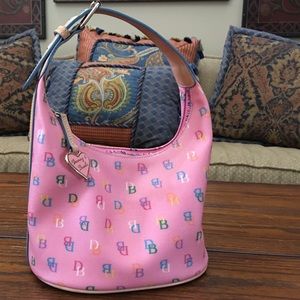 Dooney & Bourke