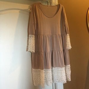 Tunic top with lace