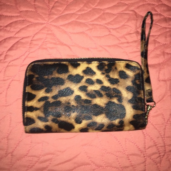 Cheetah print wristlet/ wallet