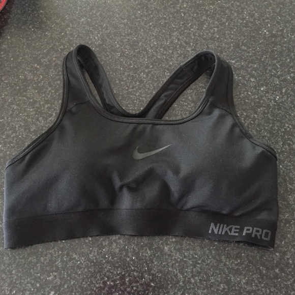 Sports bra