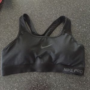 Sports bra