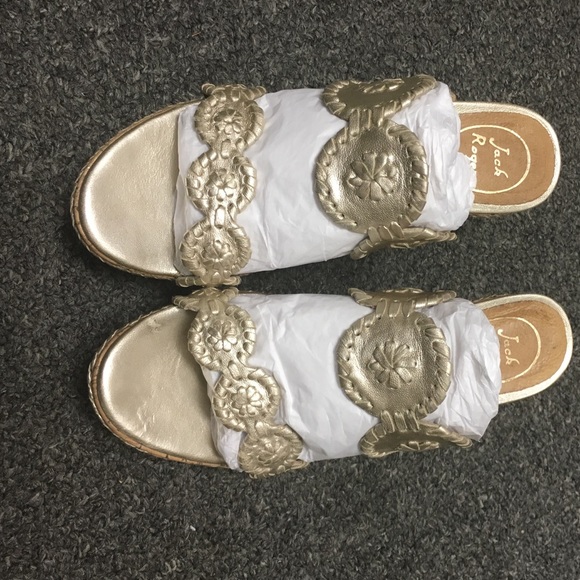 Jack Roger Leigh Wedges 6.5M Gold New in the box