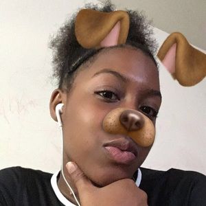 Meet your Posher, Kiara