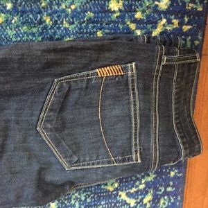 Paige jeans skinny leg