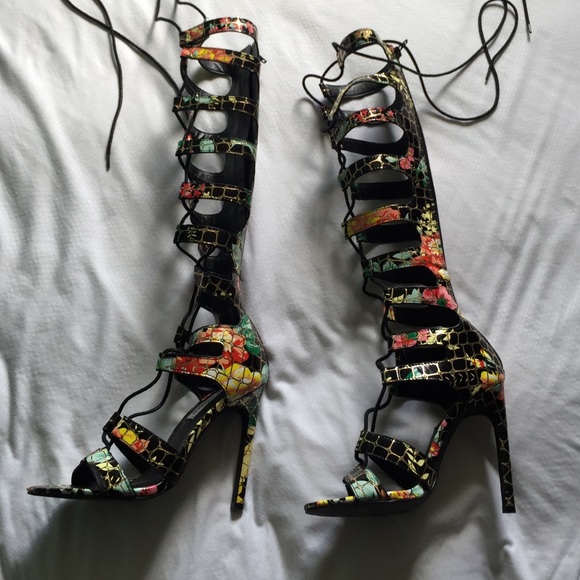 Steve Madden gladiators