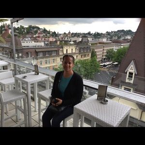 Meet your Posher, Anita