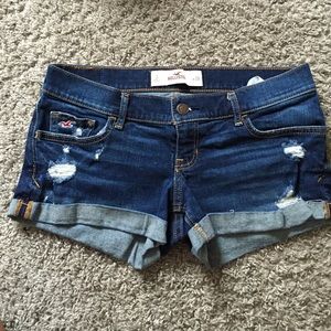 Hollister shorts. Size 3/ w 26"