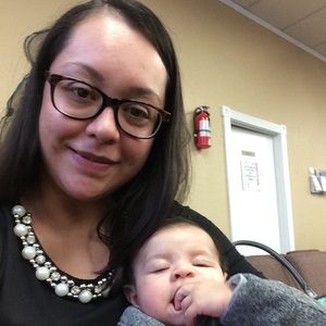 Meet your Posher, Dina