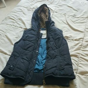 AE Vest