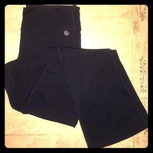 Size L CAbi yoga pants
