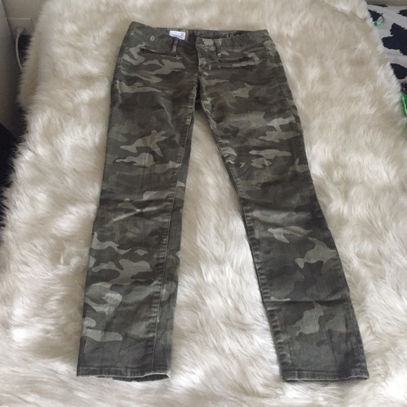 Camo print skinny jeans