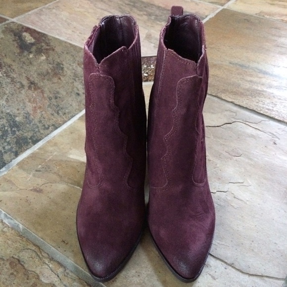 🍃💕HP&Editor Pick Dolce Vita Mulberry Suede Boot - Picture 3 of 4