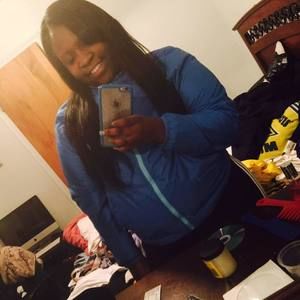 Meet your Posher, Desiree